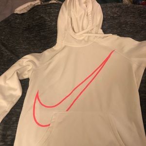 White Nike Hoodie❤️
